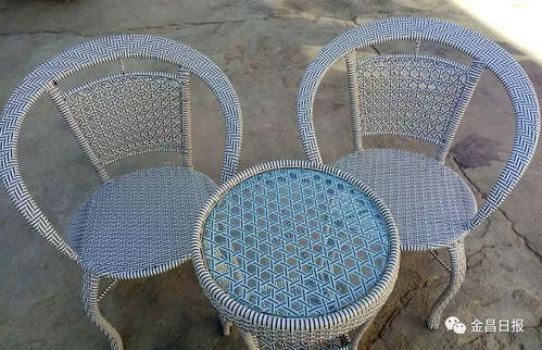 永昌南壩婦女編制生產(chǎn)南方的藤椅 藤桌